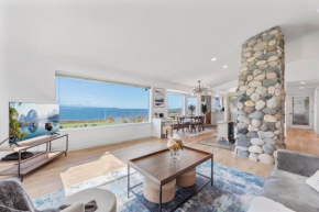 Family home at Whidbey Island Cliffside Escape and Ocean Views